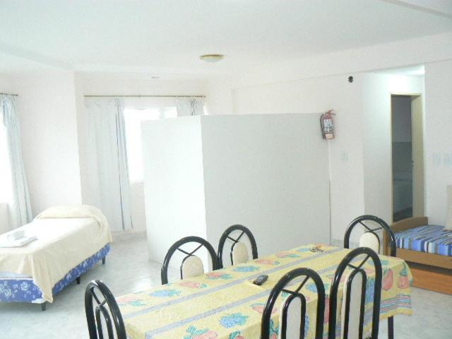 Departamentos Santa Monica Apartment Puerto Madryn Bagian luar foto