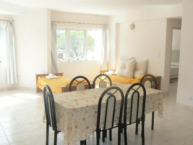 Departamentos Santa Monica Apartment Puerto Madryn Ruang foto